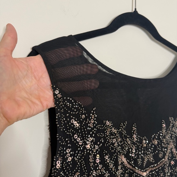 BASIX BLACK LABEL Elegant black evening gown with beaded illusion bodice Size 14 - Picture 8 of 16